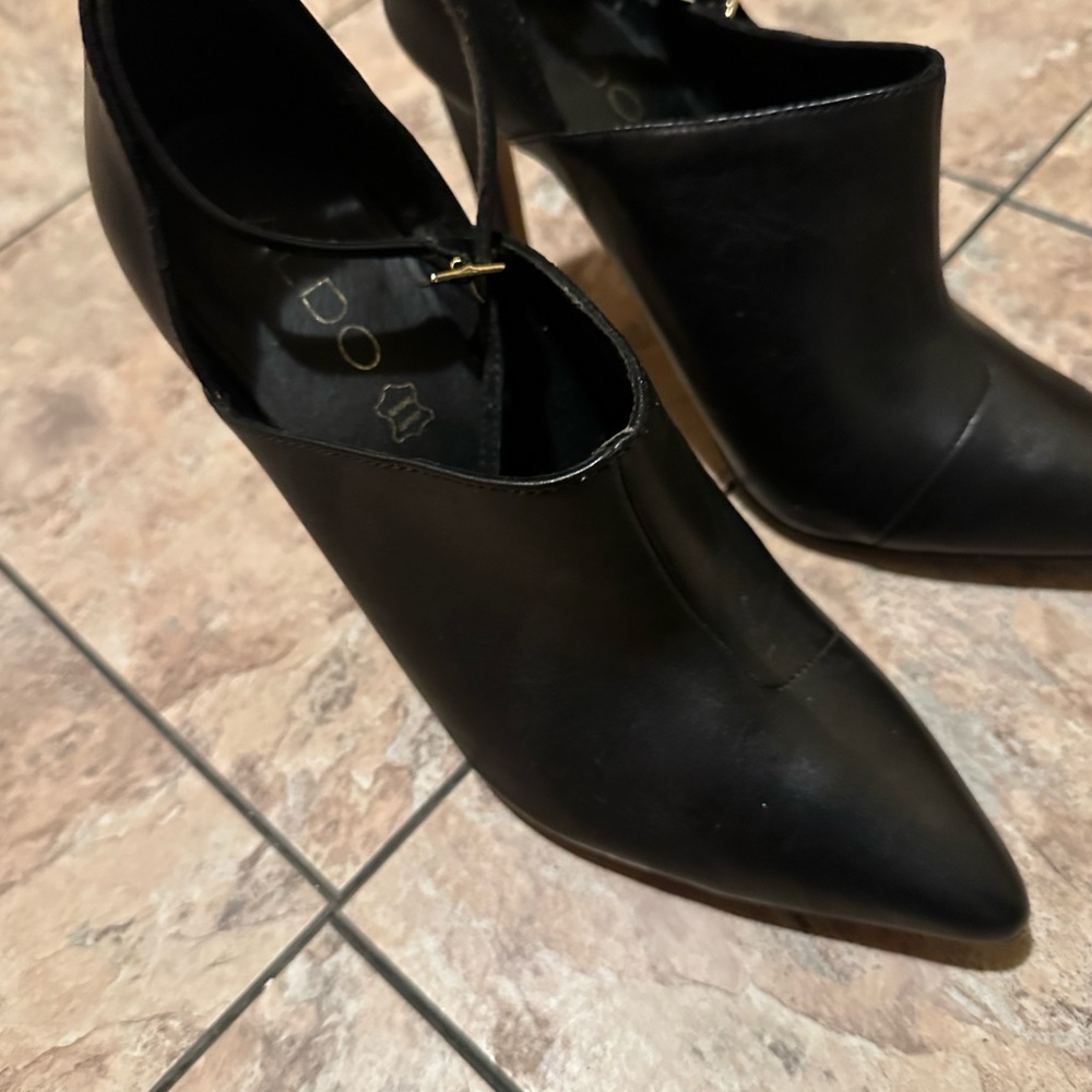 Authentic Aldo Heels - image 3